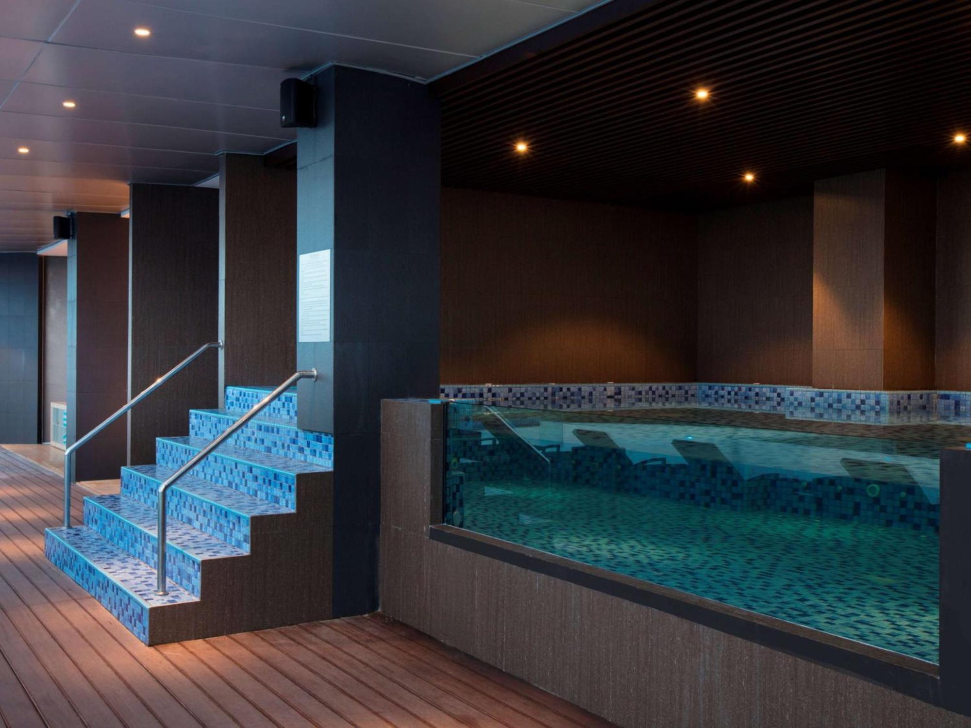 Best Western Premier Panbil Batam Exterior foto